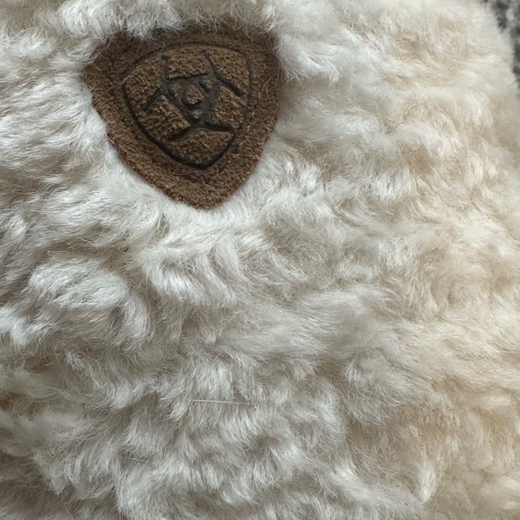 Ariat brand Girls' Indoor/Outdoor Fleece Lined Cushioned Slippers - Picture 3 of 3